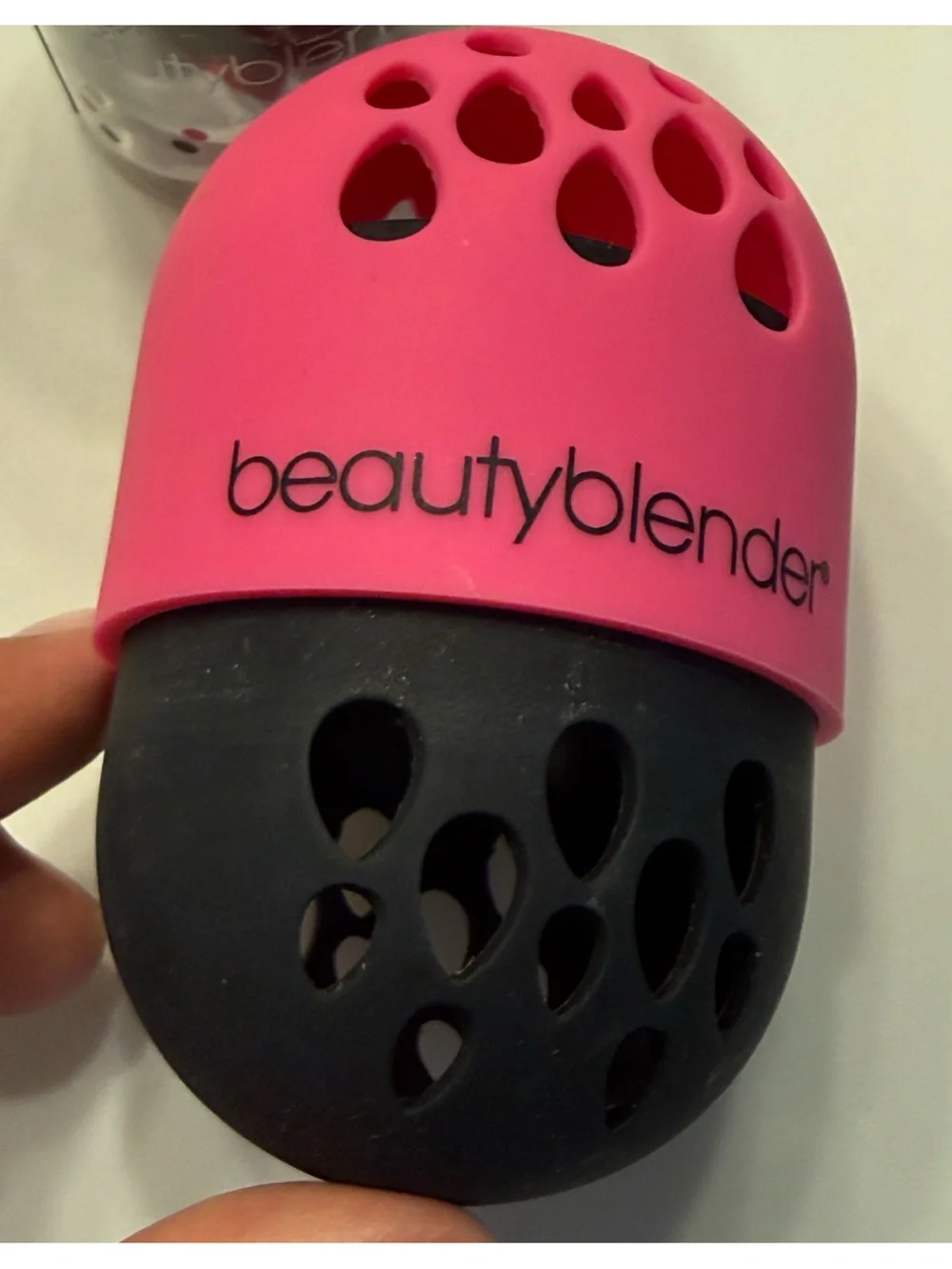 beautyblender Pink & Black Makeup Sponge + Holder